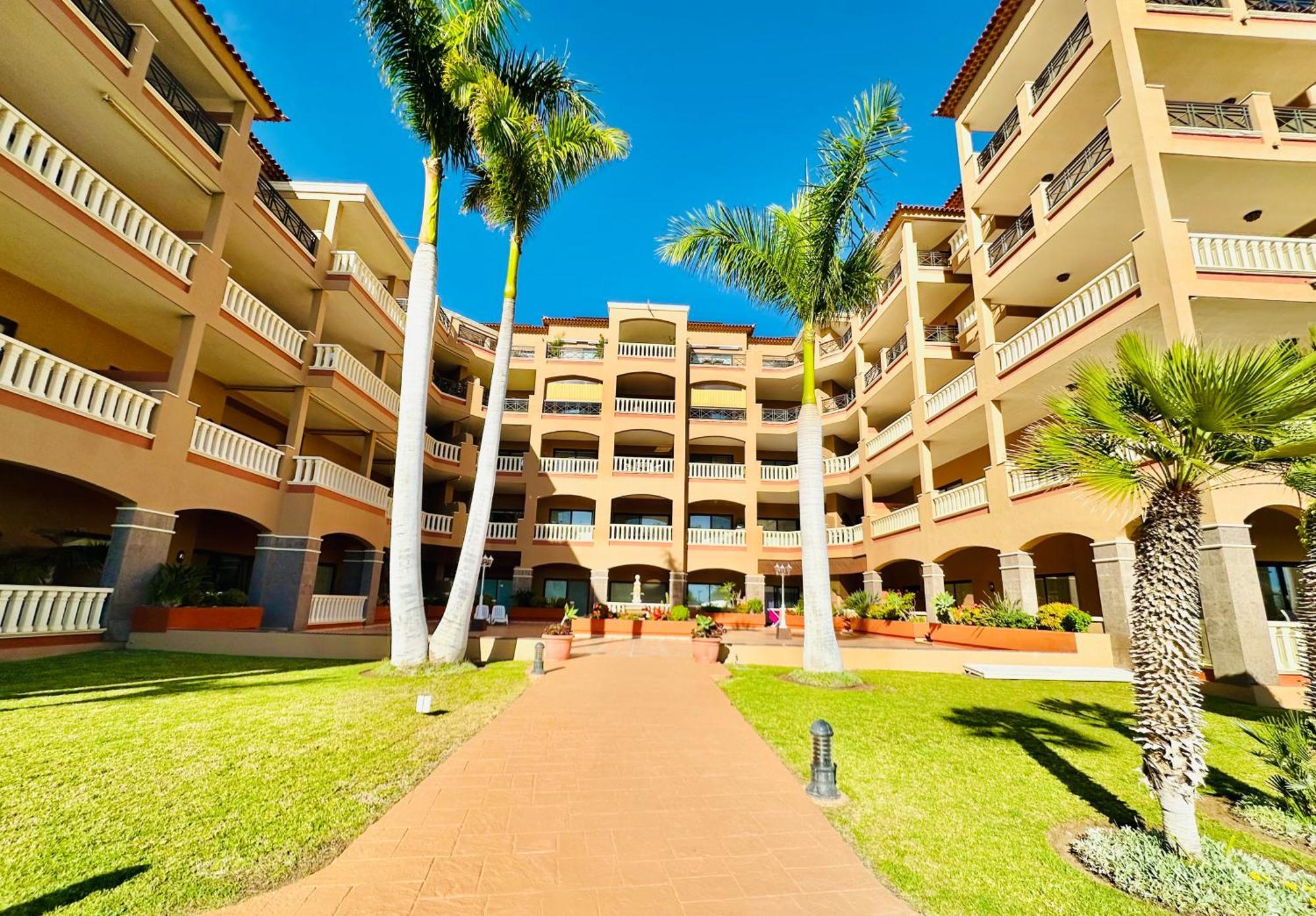 Best4U Nautico San Miguel de Abona Exterior photo