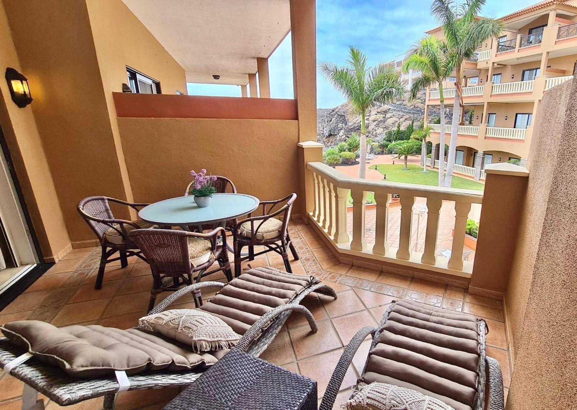 Best4U Nautico San Miguel de Abona Exterior photo